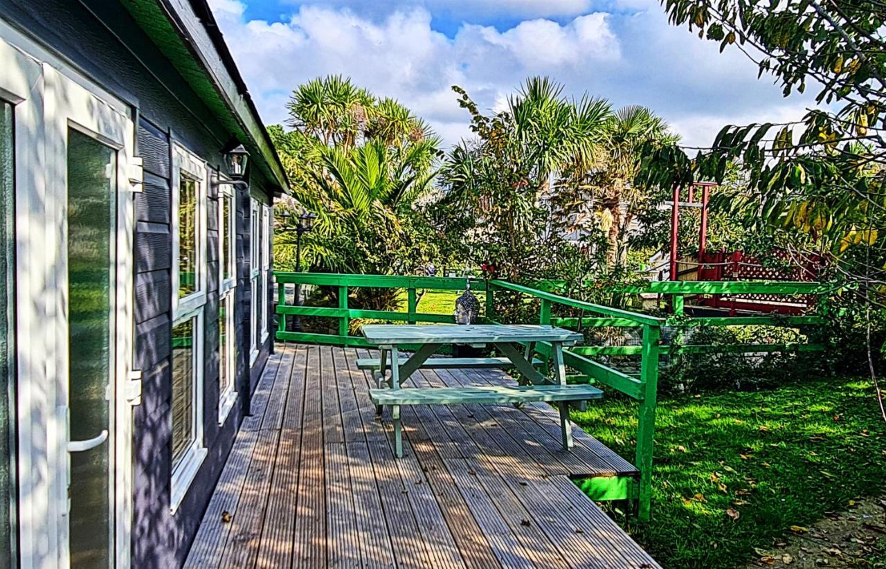 Palm Cottage レッドラス エクステリア 写真