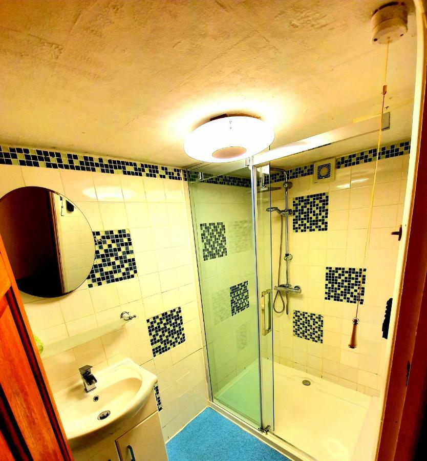 Palm Cottage レッドラス エクステリア 写真