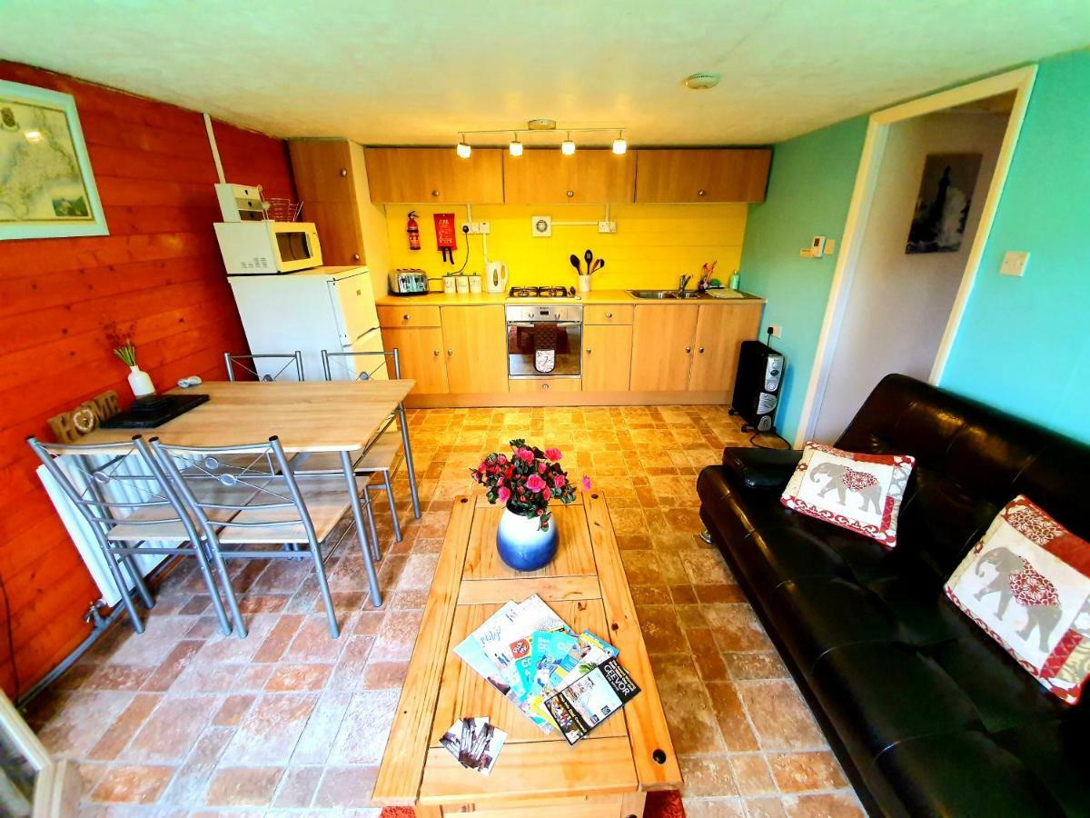Palm Cottage レッドラス エクステリア 写真