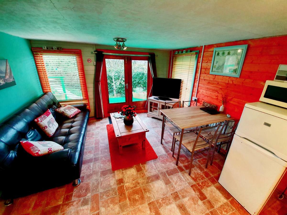 Palm Cottage レッドラス エクステリア 写真